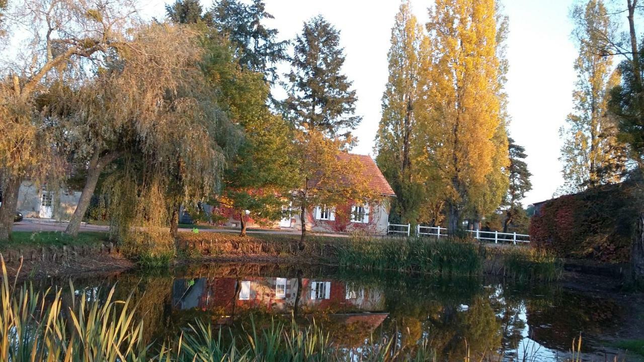 Le Domaine Du Mijarnier Bed and Breakfast Montbeugny Eksteriør billede